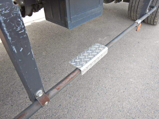 トヨタ ダイナ 小型 アルミバン サイドドア シャッター式｜画像16