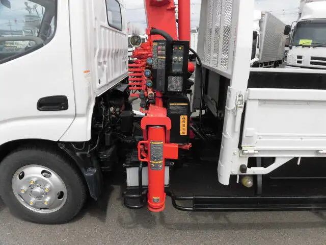 日野 デュトロ 小型 クレーン付 3段 ラジコンの中古トラック画像6