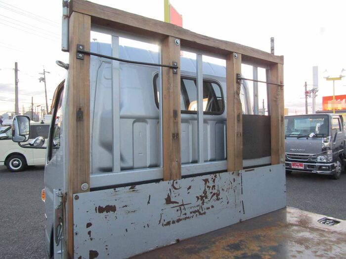 三菱 キャンター 小型 平ボディ 床鉄板 カスタム｜画像11