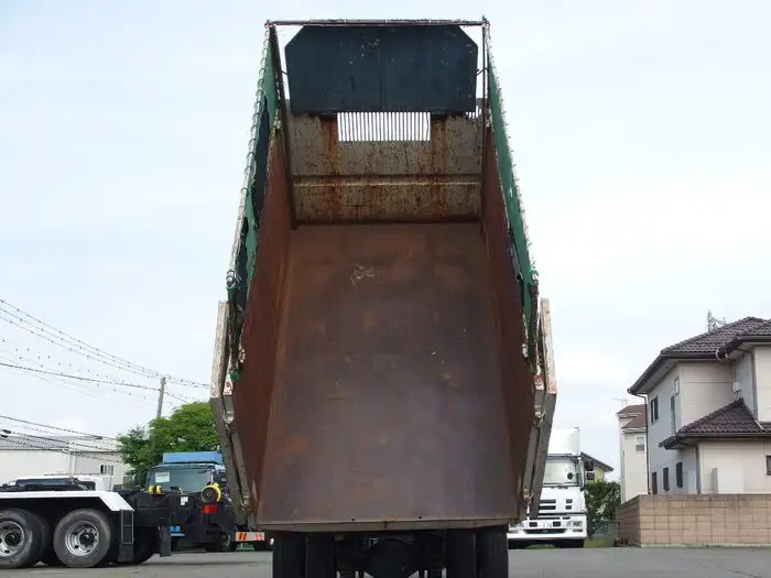 いすゞ エルフ 小型 ダンプ 土砂禁 KC-NKR66EDの中古トラック画像3