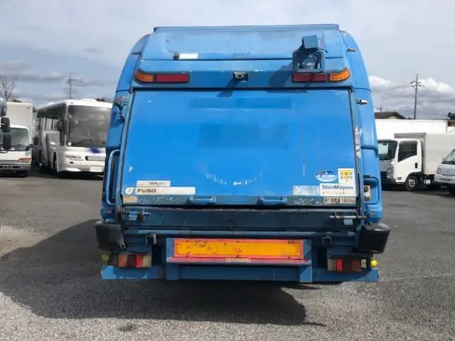 三菱 ファイター 中型/増トン パッカー車 プレス式 PDG-FK71Rの中古トラック画像3