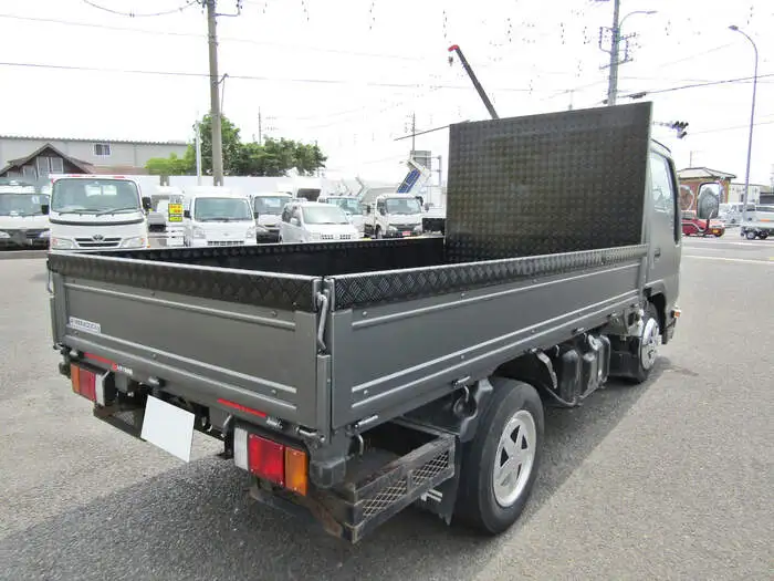 いすゞ エルフ 小型 平ボディ 床鉄板 TRG-NJR85Aの中古トラック画像2