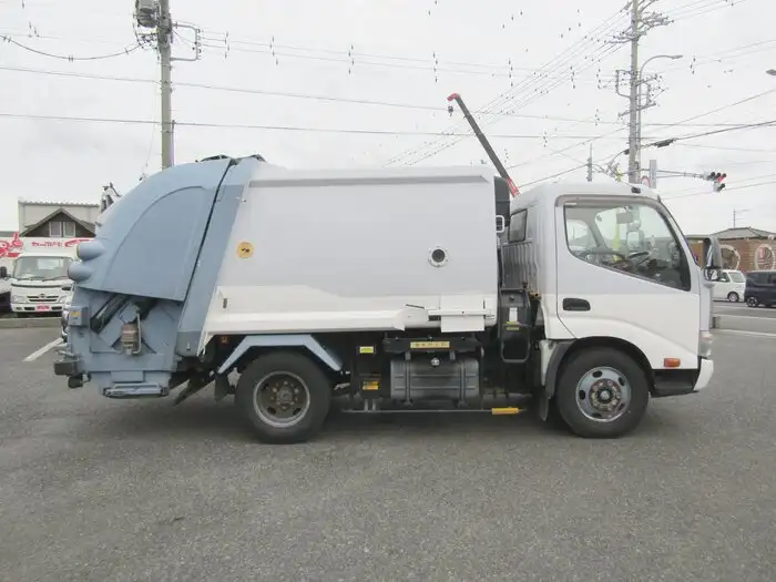 日野 デュトロ 小型 パッカー車 プレス式 TKG-XZU600Xの中古トラック画像2