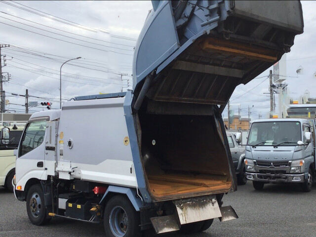 日野 デュトロ 小型 パッカー車 プレス式 TKG-XZU600X｜画像4