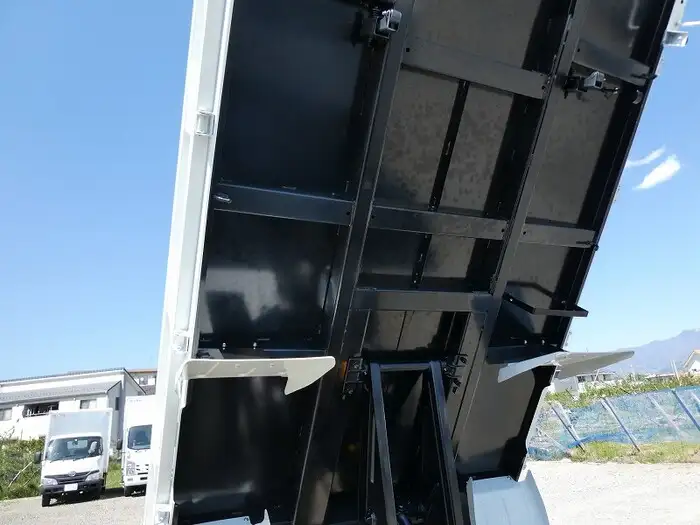 三菱 キャンター 小型 ダンプ 2RG-FBA60 R3の中古トラック画像9