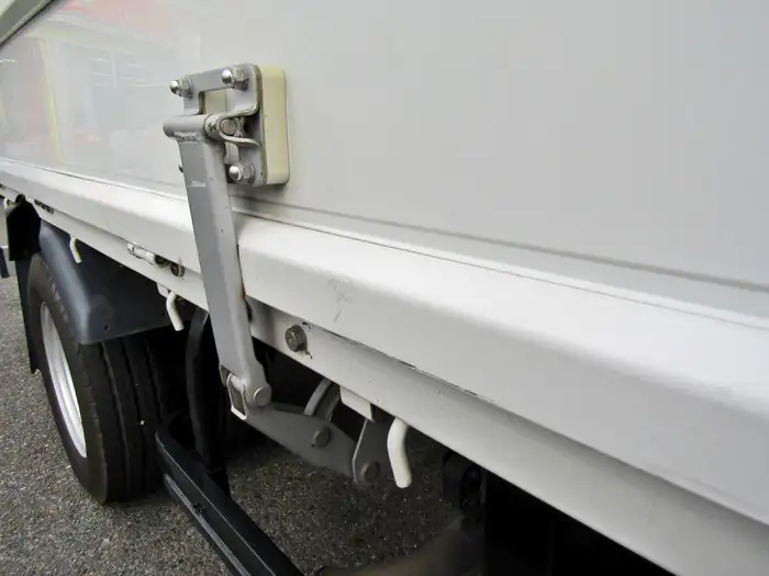 三菱 キャンター 小型 平ボディ PA-FE83DGN H17の中古トラック画像10
