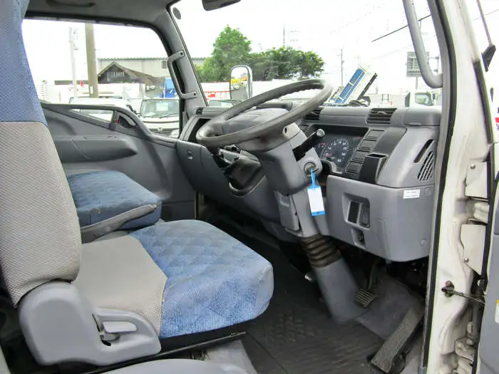 三菱 キャンター 小型 平ボディ PA-FE83DGN H17の中古トラック画像13