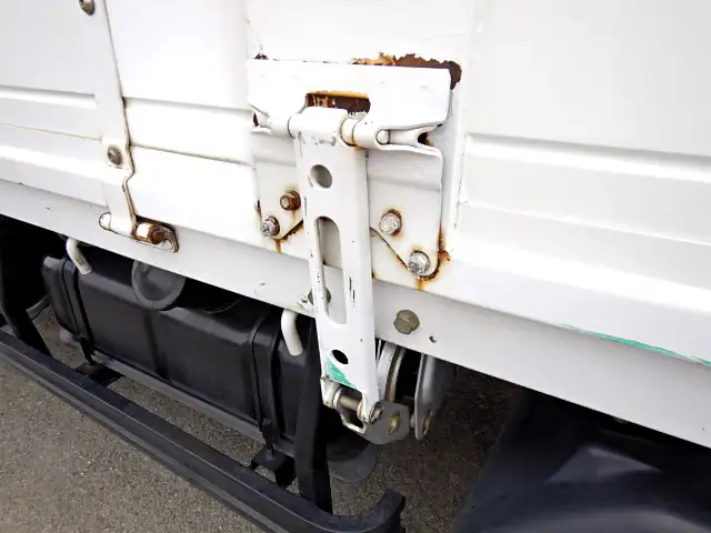 日産UD コンドル 中型/増トン 平ボディ ベッド PB-MK36Aの中古トラック画像4