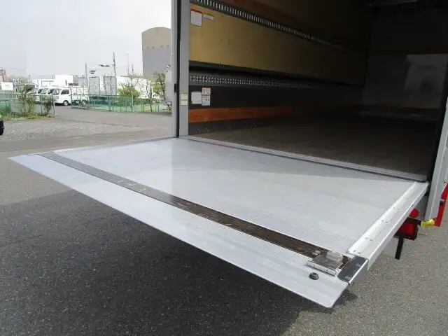 いすゞ フォワード 中型/増トン ウイング パワーゲート エアサスの中古トラック画像14