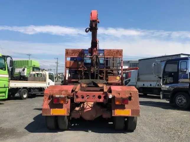 いすゞ ギガ 大型 トラクター 2デフ ベッドの中古トラック画像3