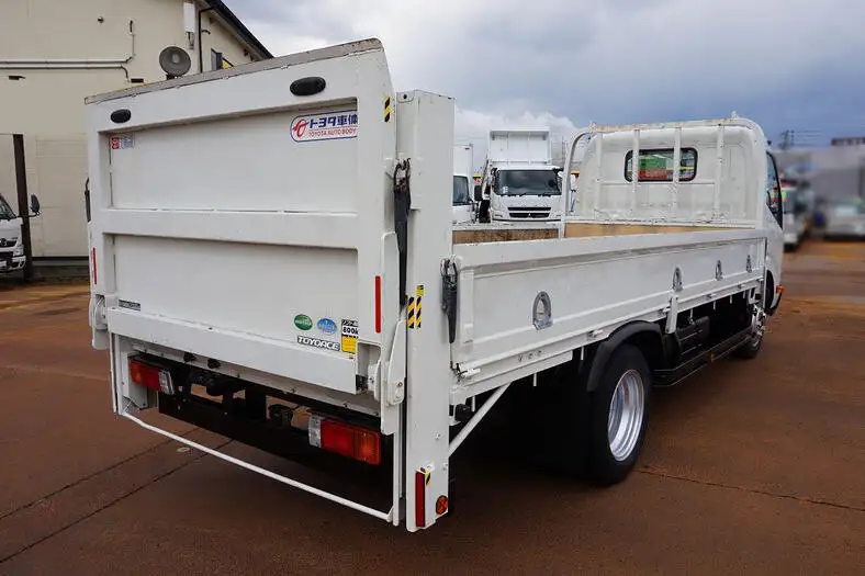 トヨタ トヨエース 小型 平ボディ パワーゲート TKG-XZU655の中古トラック画像2