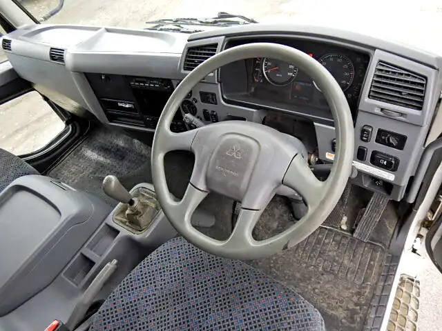 三菱 ファイター 中型/増トン 平ボディ アルミブロック PDG-FK71Rの中古トラック画像6