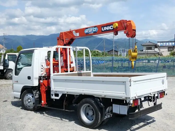 いすゞ エルフ 小型 クレーン付 床鉄板 3段の中古トラック画像3