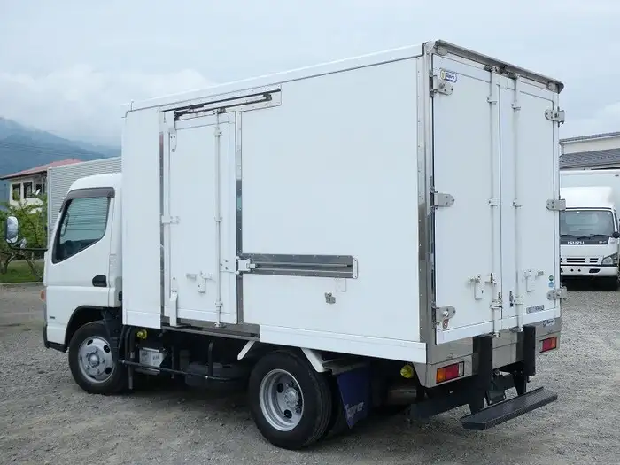 三菱 キャンター 小型 冷凍冷蔵 中温 床アルミの中古トラック画像3