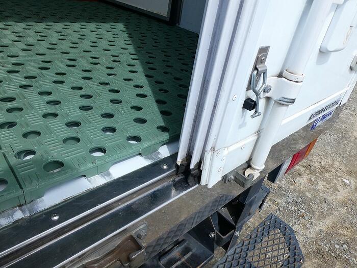いすゞ エルフ 小型 冷凍冷蔵 低温 床アルミ｜画像10