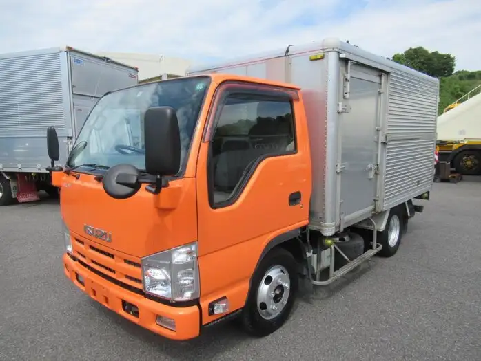 いすゞ エルフ 小型 冷凍冷蔵 中温 床アルミの中古トラック画像1