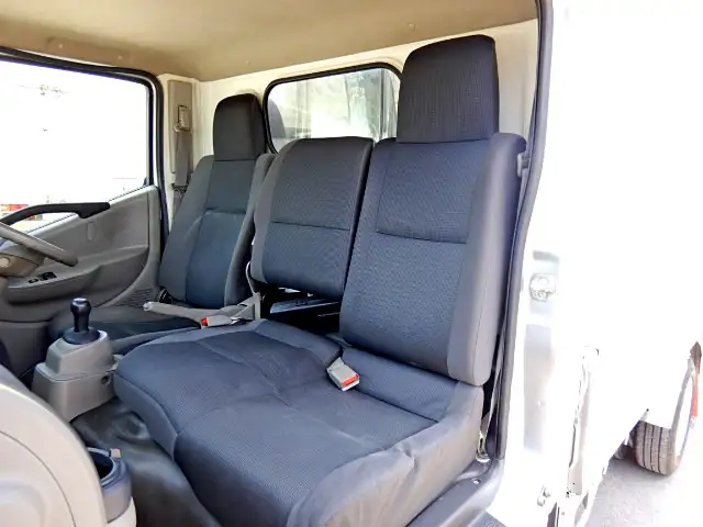 日産 アトラス 小型 平ボディ パワーゲート 床鉄板の中古トラック画像7