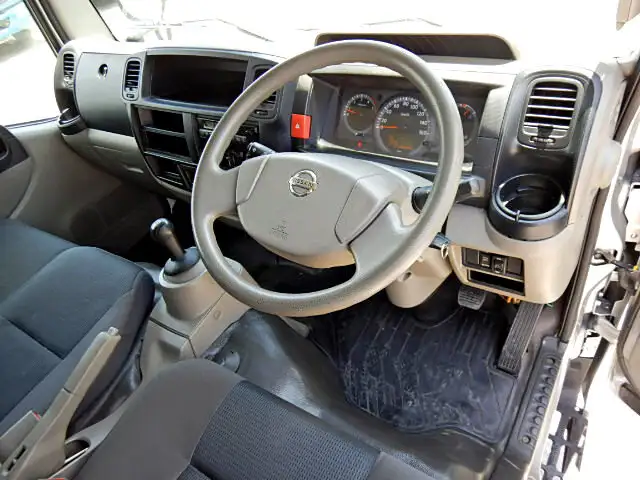 日産 アトラス 小型 平ボディ パワーゲート 床鉄板の中古トラック画像12