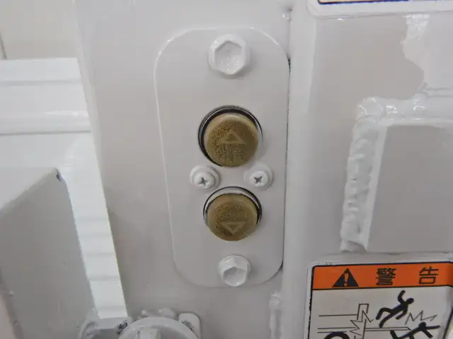 マツダ ボンゴ 小型 平ボディ パワーゲート 床鉄板の中古トラック画像6