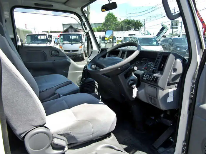いすゞ エルフ 小型 平ボディ TRG-NJR85A H27の中古トラック画像6