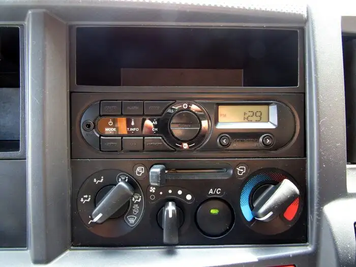 いすゞ エルフ 小型 平ボディ TRG-NJR85A H27の中古トラック画像13