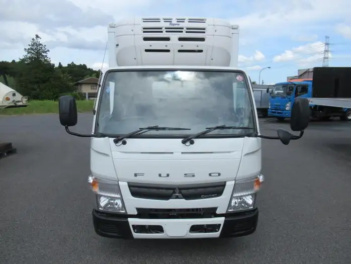 三菱 キャンター 小型 冷凍冷蔵 中温 TKG-FBA20の中古トラック画像2