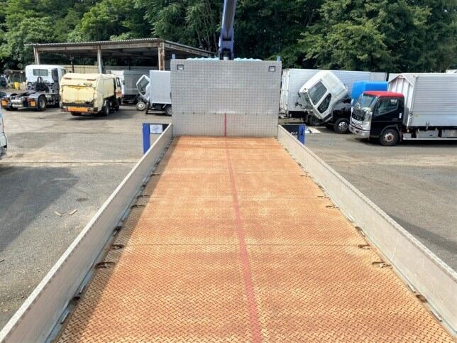 日野 プロフィア 大型 クレーン付 床鉄板 エアサス｜画像3