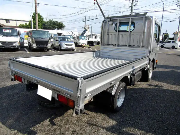 日産 アトラス 小型 平ボディ 床鉄板 CBF-SQ1F24の中古トラック画像4
