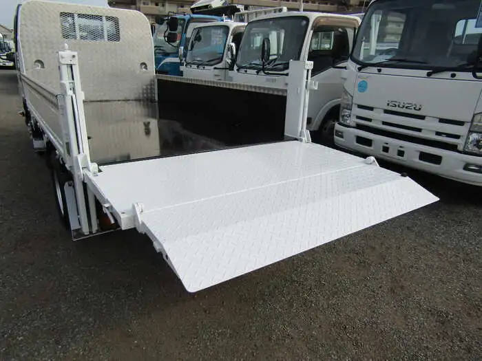 いすゞ エルフ 小型 平ボディ パワーゲート 床鉄板の中古トラック画像5