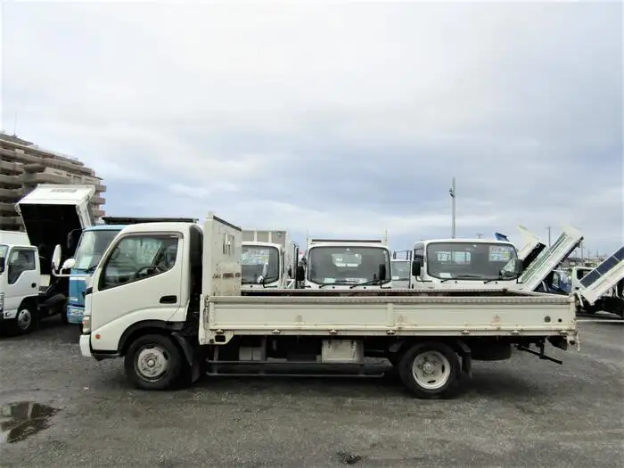 日野 デュトロ 小型 平ボディ 床鉄板 KK-XZU412Mの中古トラック画像3