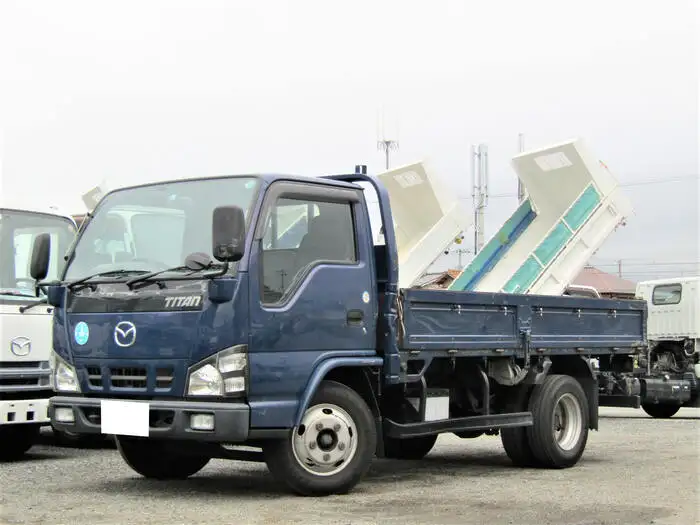 マツダ タイタン 小型 平ボディ 床鉄板 PB-LKR81Rの中古トラック画像1
