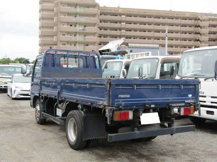 マツダ タイタン 小型 平ボディ 床鉄板 PB-LKR81Rの中古トラック画像2