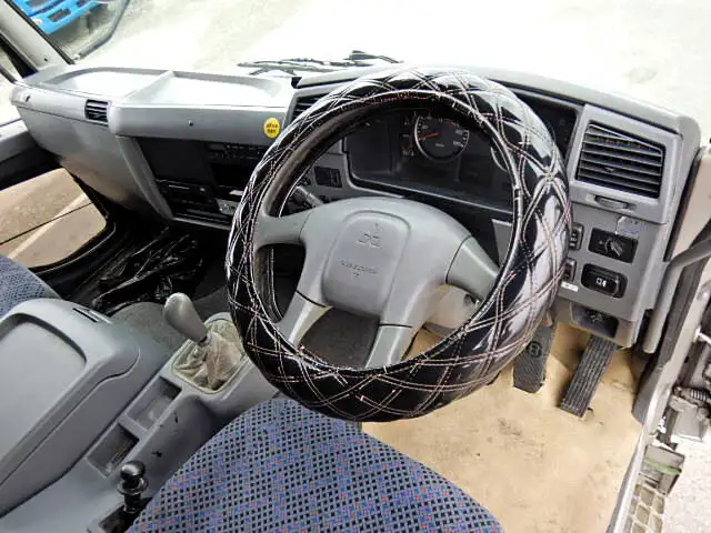 三菱 ファイター 中型/増トン ミキサー・ポンプ ベッド PJ-FK62FZの中古トラック画像6