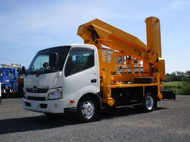日野 デュトロ 小型 高所・建柱車 建柱車 TKG-XZU700Xの中古トラック画像1