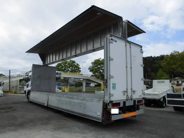 日産UD クオン 大型 ウイング ハイルーフ エアサスの中古トラック画像3