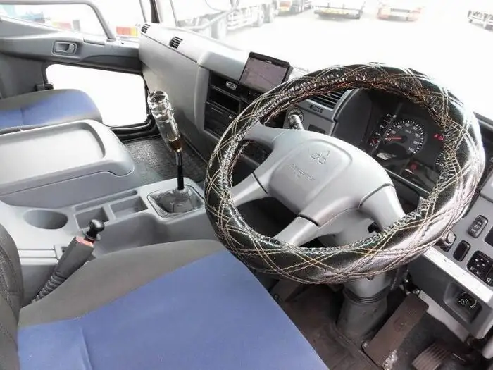 三菱 ファイター 中型/増トン ウイング 床鉄板 ベッドの中古トラック画像6