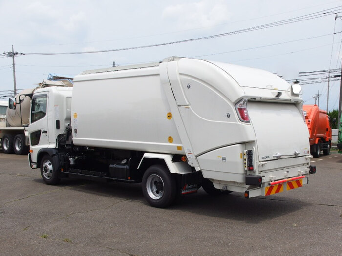 日野 レンジャー 中型 パッカー車 プレス式 2KG-FC2ABA｜画像3