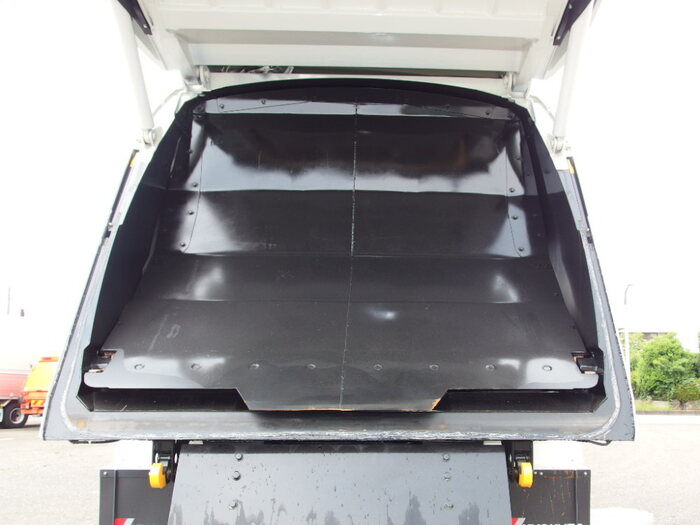 日野 レンジャー 中型 パッカー車 プレス式 2KG-FC2ABA｜画像9
