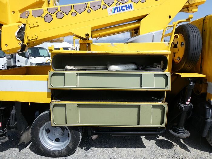 三菱 キャンター 小型 高所・建柱車 高所作業車 電工仕様｜画像10
