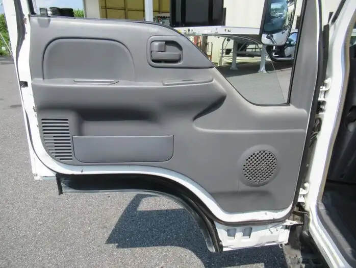 いすゞ エルフ 小型 平ボディ 床鉄板 アルミブロックの中古トラック画像9