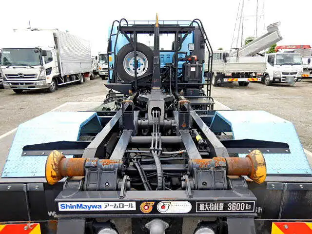 日産UD コンドル 中型/増トン アームロール ツインホイスト 2PG-BRR90S2の中古トラック画像4