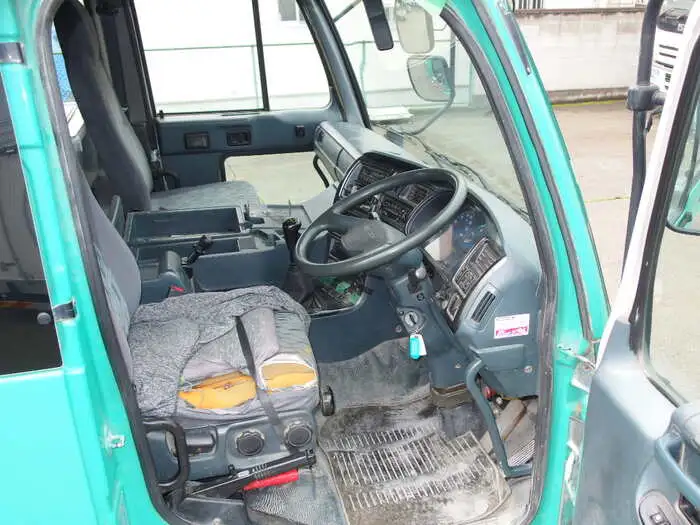日産UD ビッグサム 大型 ミキサー・ポンプ ベッド KL-CW53Aの中古トラック画像4