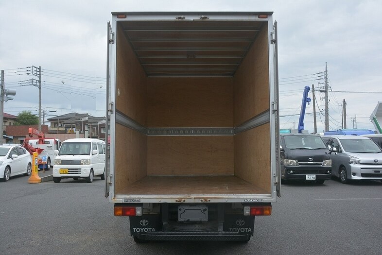 トヨタ トヨエース 小型 アルミバン TKG-XZC675 H27｜画像6