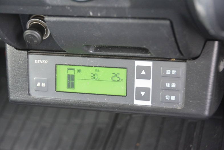 トヨタ ハイエース 小型 冷凍冷蔵 中温 CBF-TRH200V｜画像15