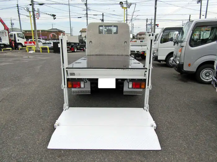 いすゞ エルフ 小型 平ボディ パワーゲート 床鉄板の中古トラック画像9