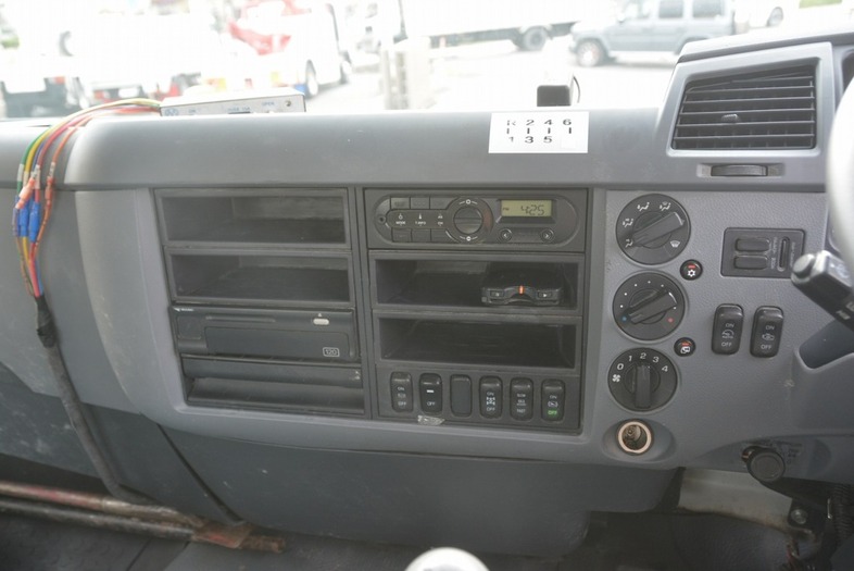 三菱 ファイター 中型 ミキサー・ポンプ ベッド QDG-FQ62F｜画像12