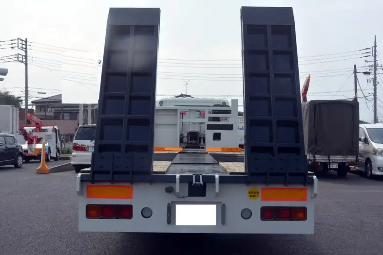 三菱 ファイター 中型/増トン 車両重機運搬 ラジコン ウインチの中古トラック画像3
