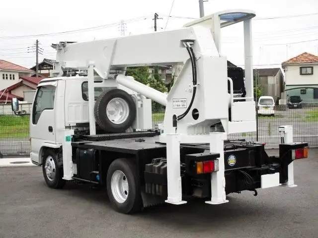 いすゞ エルフ 小型 高所・建柱車 KC-NKR66E3Nの中古トラック画像3
