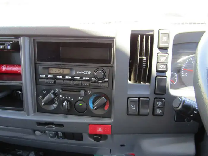マツダ タイタン 小型 アルミバン TKG-LMR85N H26の中古トラック画像9