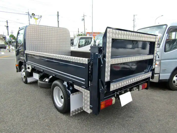 日野 デュトロ 小型 平ボディ パワーゲート BKG-XZU508Mの中古トラック画像2